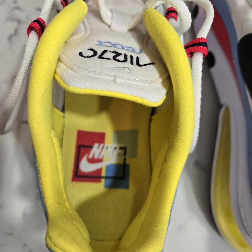 Nike Women’s SZ.9 Air Max 270 React " Bauhaus" Running Shoes AT6174-002 New - Picture 10 of 16